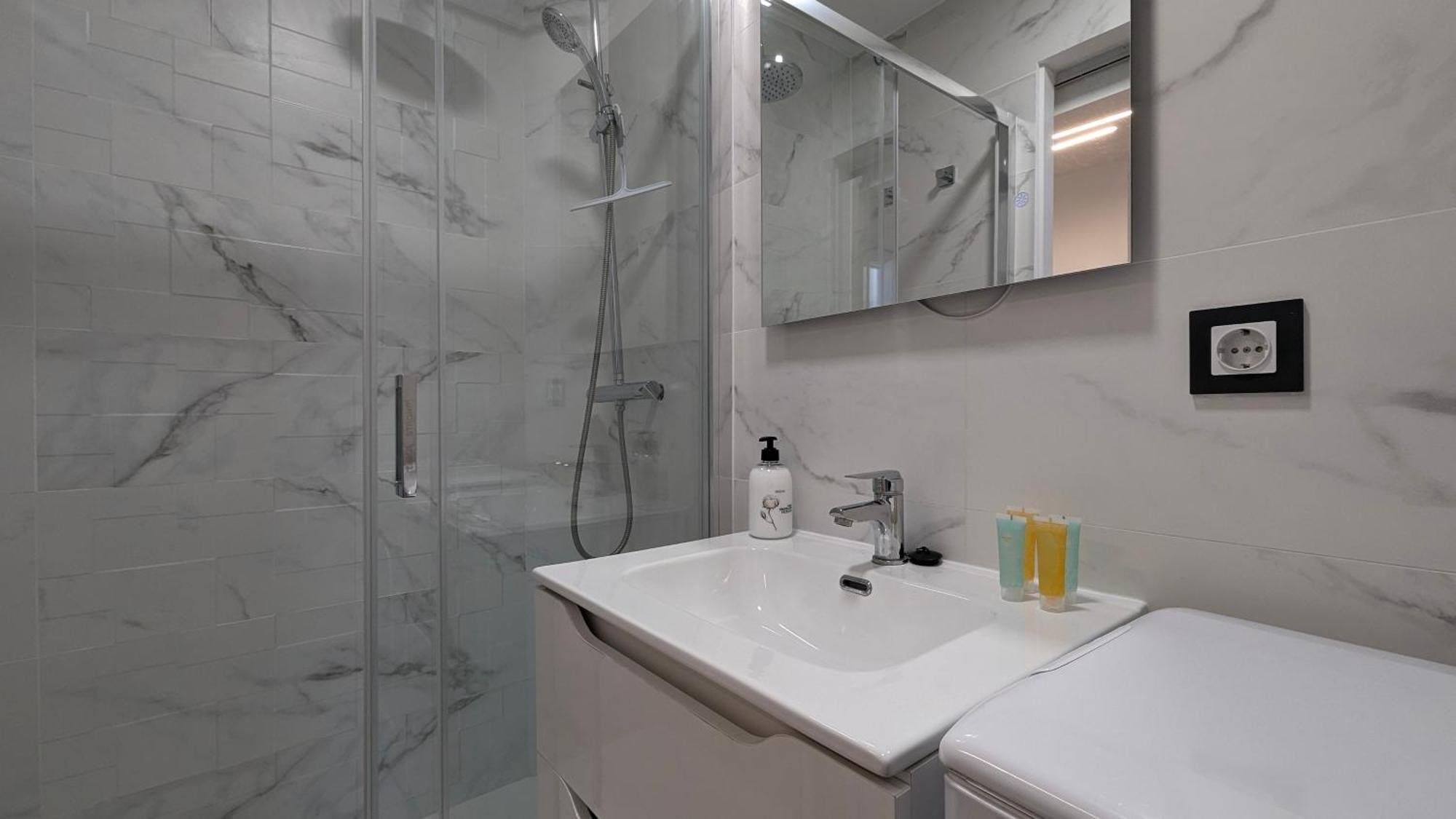 Las Arenas Sea Front Apartments Benidorm Dış mekan fotoğraf