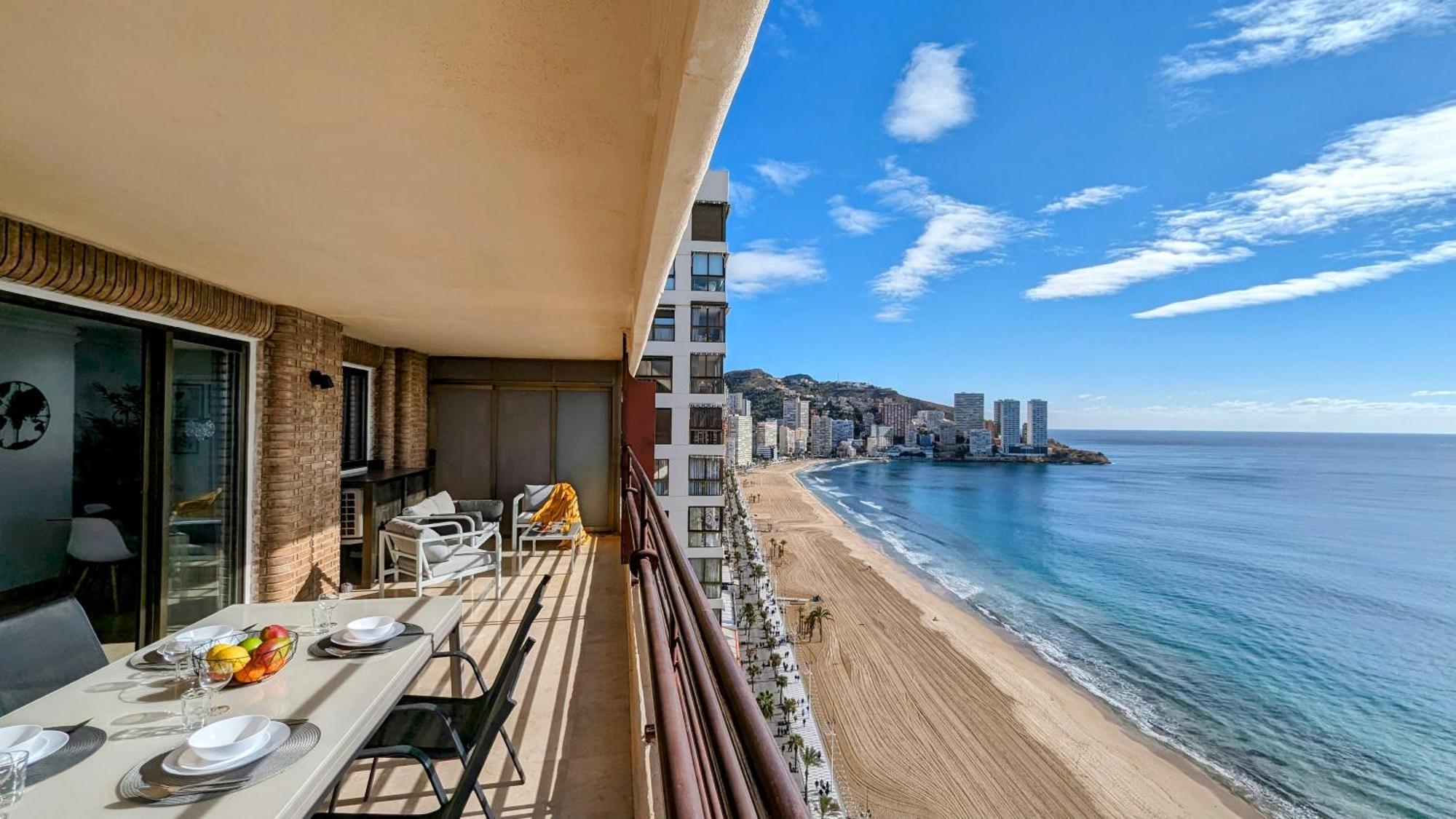 Las Arenas Sea Front Apartments Benidorm Dış mekan fotoğraf